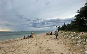 Le Bord De L'Eau Ocean Indien La Reunion